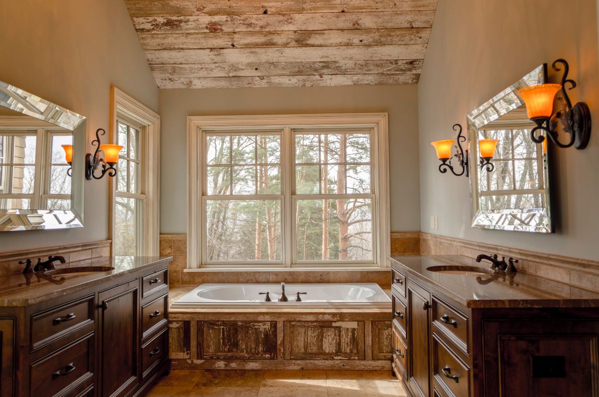 https://richr.com/blog/wp-content/uploads/2023/05/5-Tips-for-Selling-Your-Home-with-an-Outdated-Bathroom.jpg