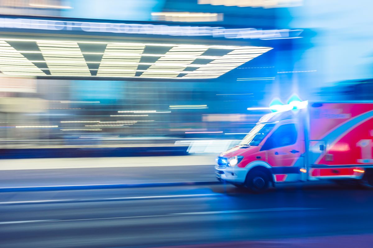 Selling a Home Near a Hospital Pros and Cons